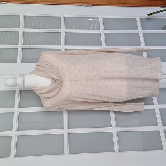 RD Style Cream Lightweight Cowl Neck Sweater Size - M - Picture 2 of 11